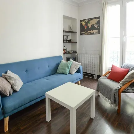 Beautiful Bright Apt Near Pierre De Geyter Square